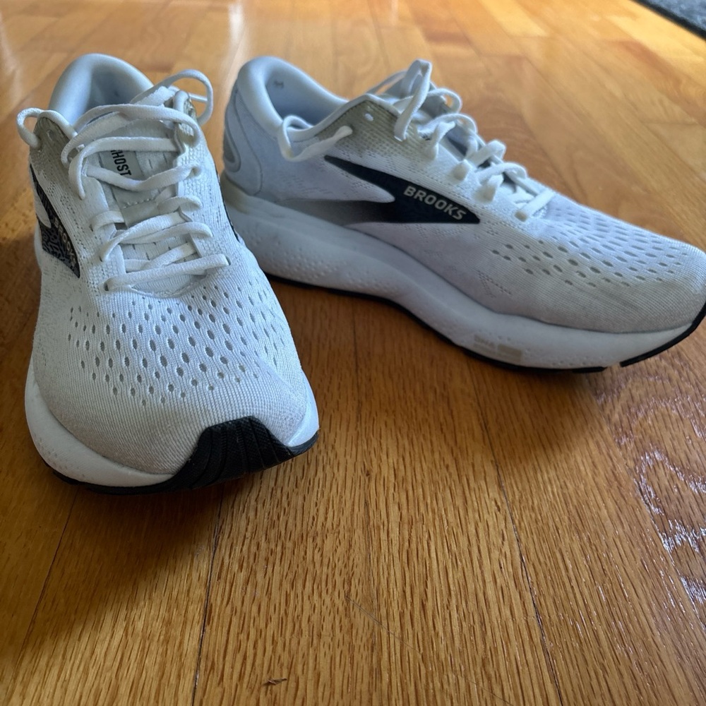 Brooks Ghost 16 - Men’s 9D